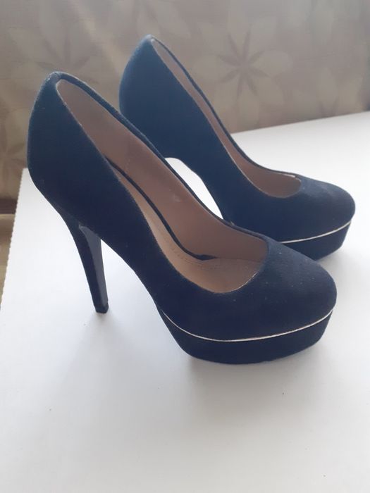 Обувки  набук р-р 36