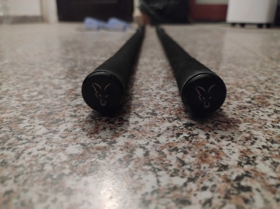 De vânzare 2 lansete telescopice Fox Eos Pro 3.6m,3lbs