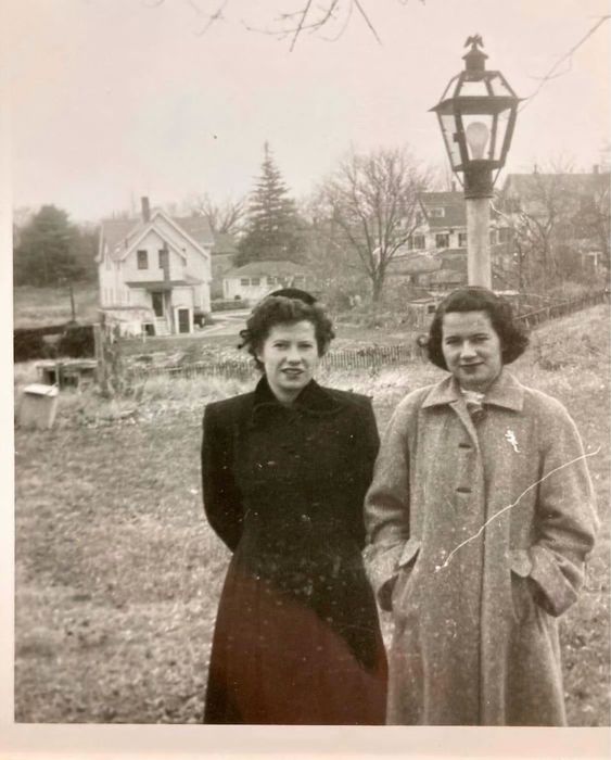 Реставрация и възстановяване на стари снимки