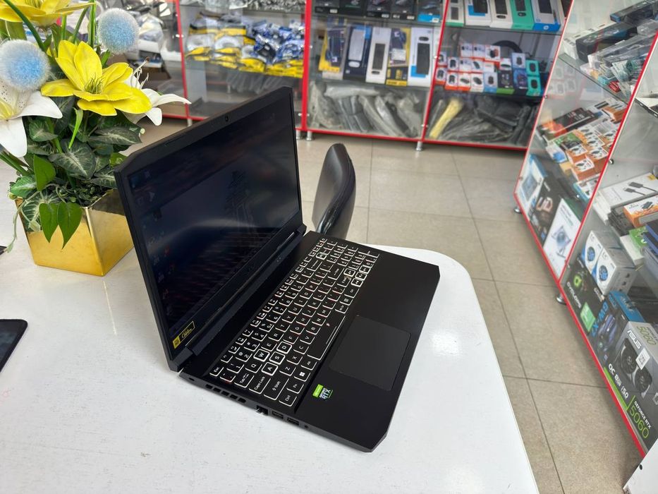 ACER NITRO GAMING core i5-11400H 8/512 SSD RTX 3060-6GB ideal