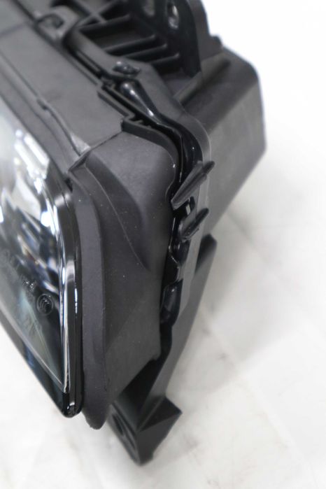 Десен горен кристален фар Сваровски БМВ 7 серия Г70 BMW G70