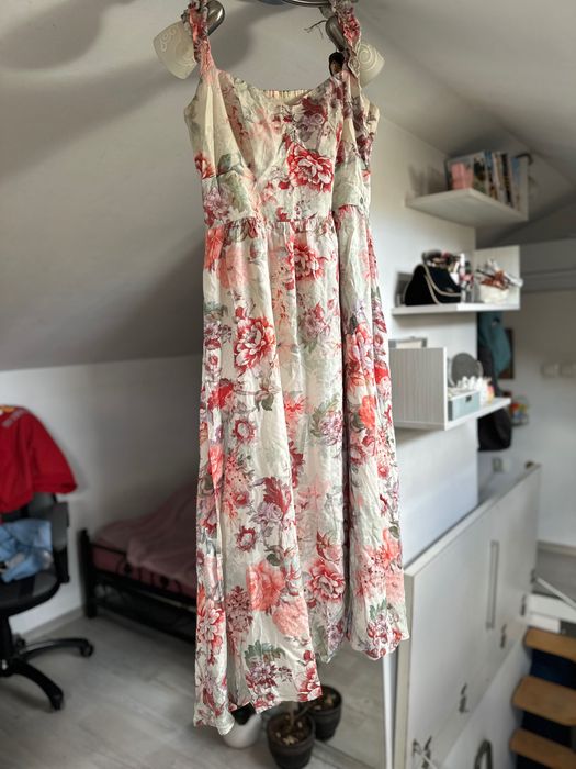 Guess официална рокля