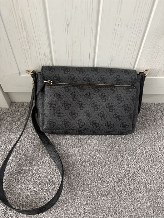 Чанти Guess/ Чанта Guess
