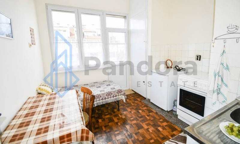 Дава се под наем Тристаен апартамент в София, Център - 86 кв.м за 475 € - Снимка #3