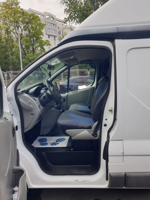 RENAULT Trafic 2010 — imagine 4