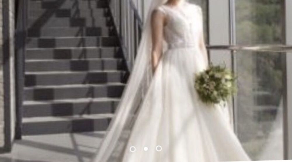 Свадебное платье! Фата в подарок!