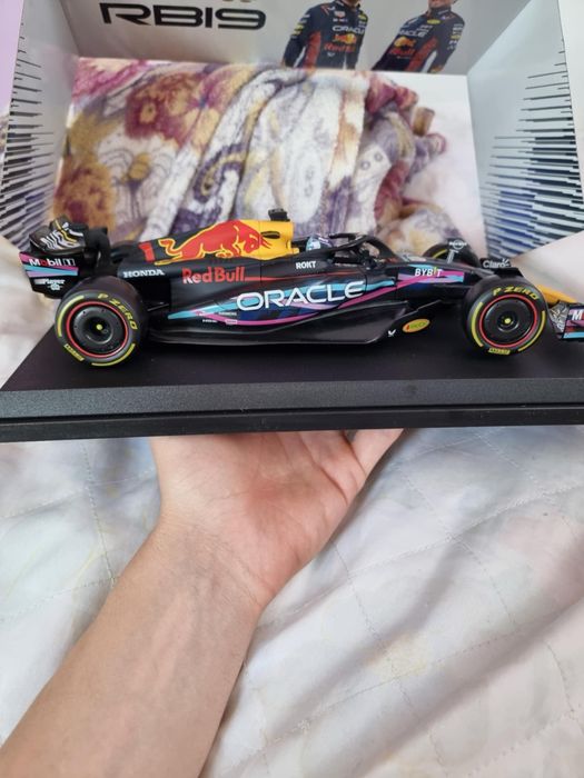 Red bull rb19 USA 2023 Max Verstappen 1/18 F1