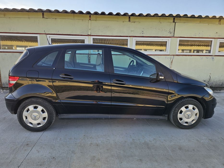 Vand Mercedes B Klasse Germania  2007 1.7 benzină , cutie automată