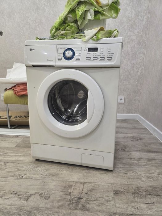 Продам стиральную машину