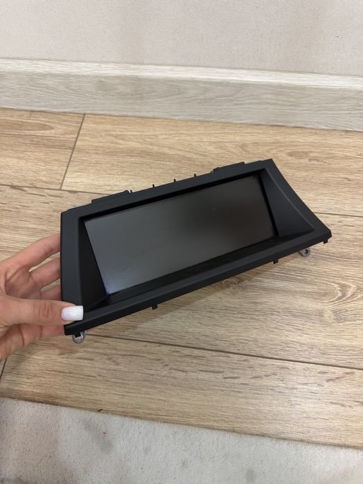 Автомагнитола на BMW X5 e70