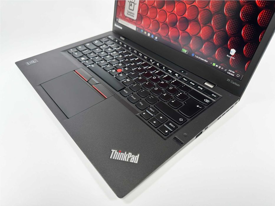 Laptop Lenovo Thinkpad X1 Carbon G3 i7 8 gb ram 256 gb ssd Ecran 14 inch Rezolutie 2K Design ultraslim Gama business Factura si Garantie 1 an