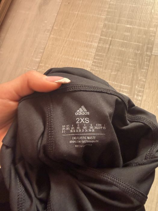 Дамски клин adidas размер хс