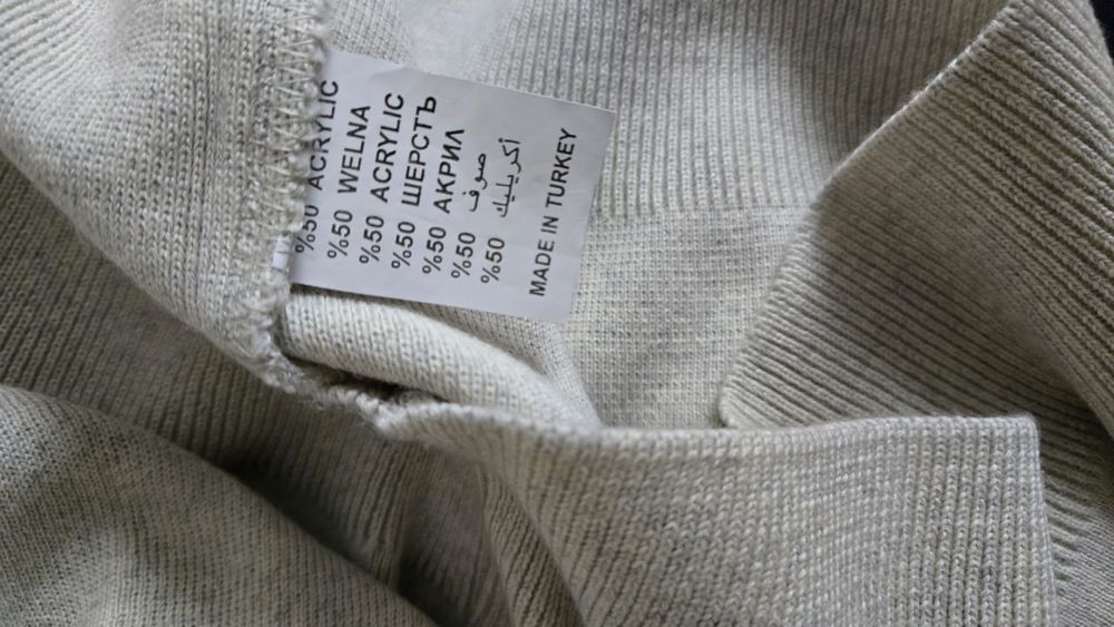 Продам фирменную кофту