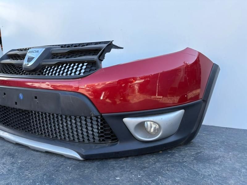 Bara fata completa cu proiectoare Dacia Sandero 2