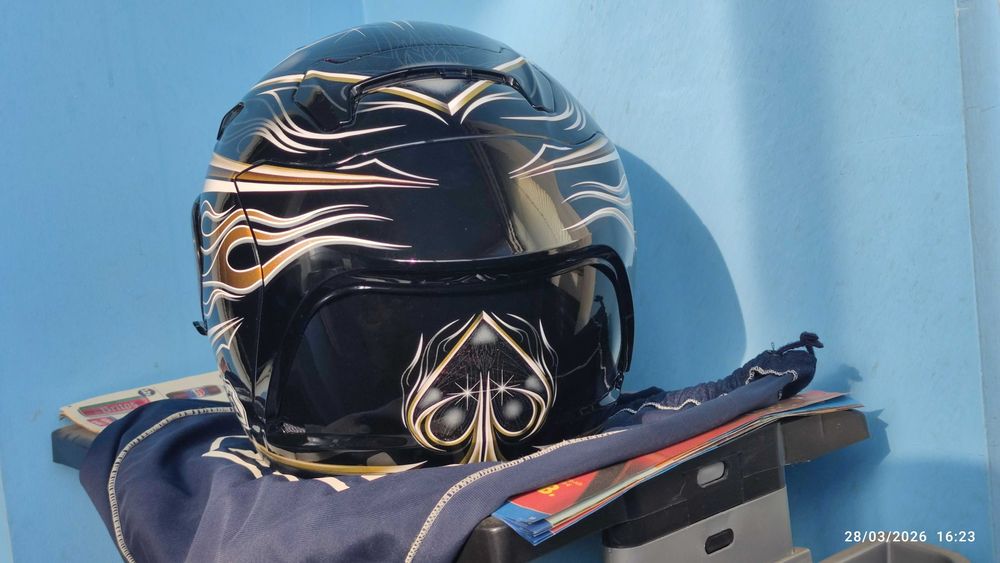 2 бр. Мото каски SHOEI  X-SPIRIT 2, размери М и Л.