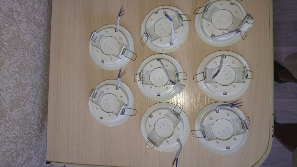 Продам софиты б/у 8 шт