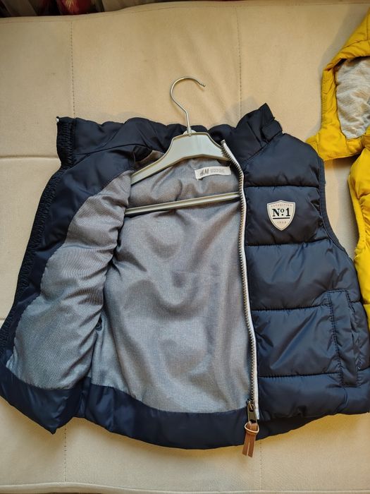 Vând 2 veste hm pt băieți, 104