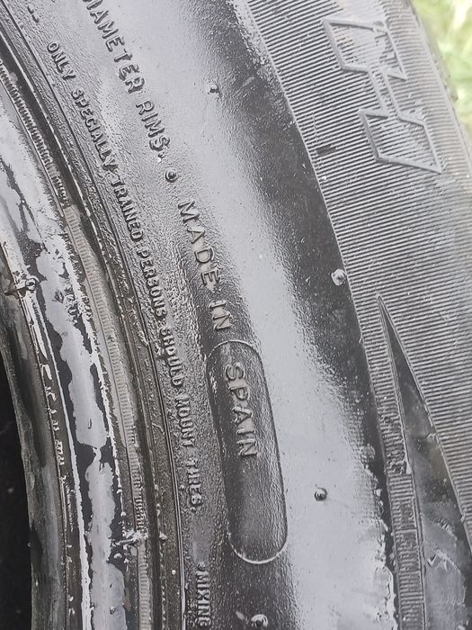 Vind cauciucuri  sau schimb cu diverse