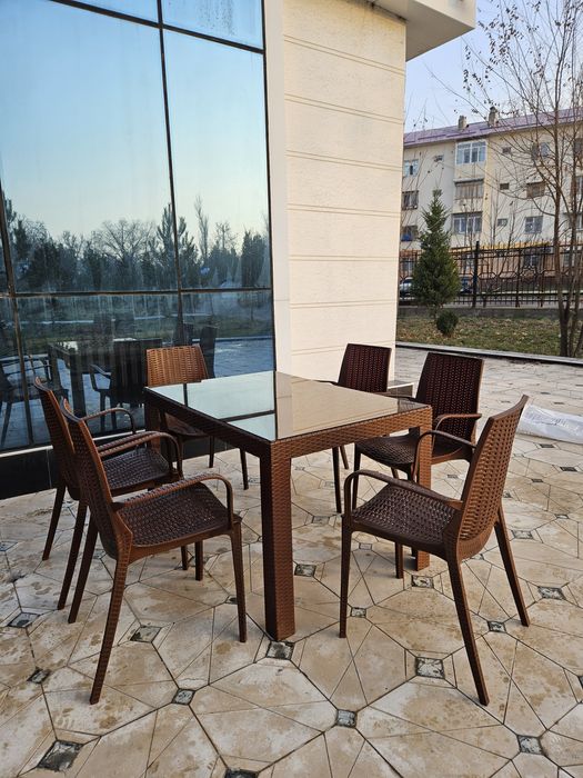 Столы и стулья под ротанг на 6 персон