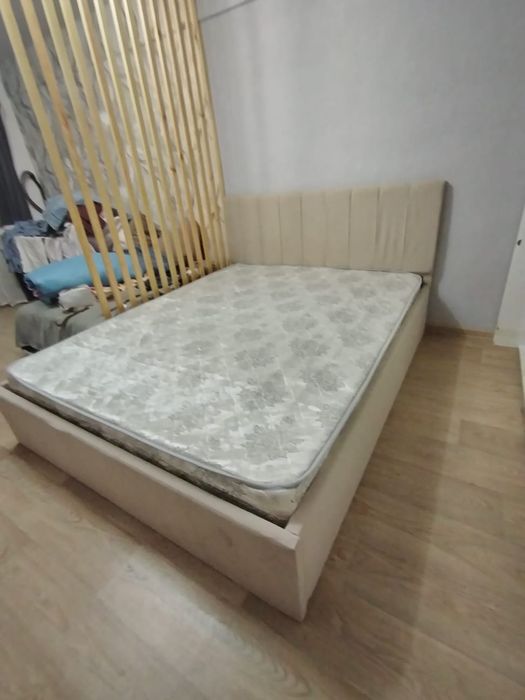 Кровать двуспальная 160*200