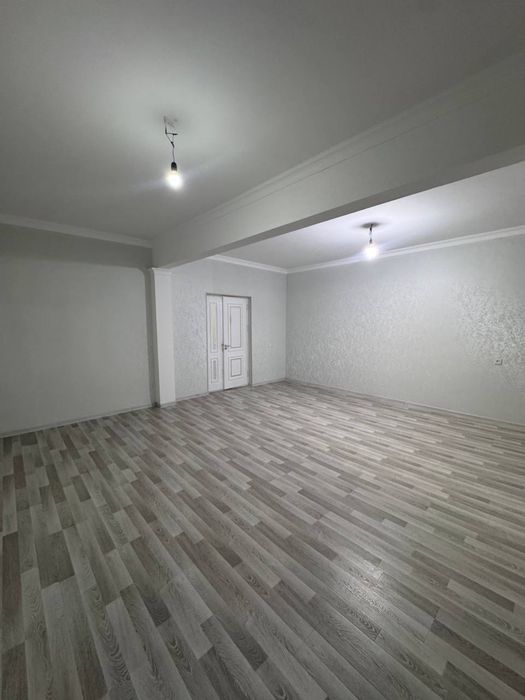 Продается сергели 4 возле метро