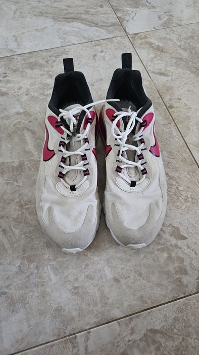 Adidași Nike 270 react