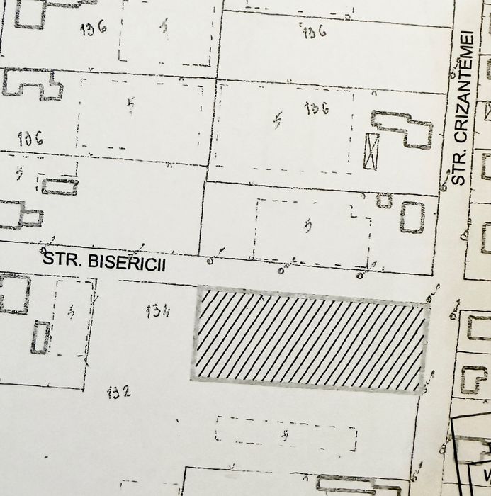 Teren intravilan +casă