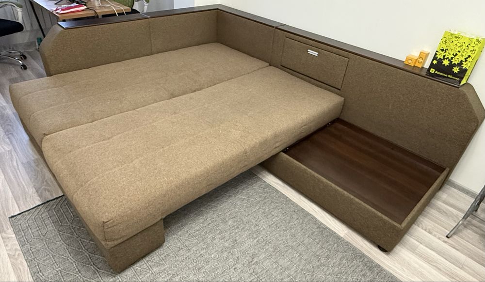 Диван для гостинной и спальной