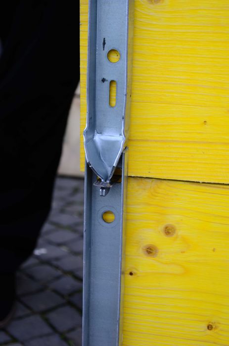 Inchiriere cofraje doka cu montanti