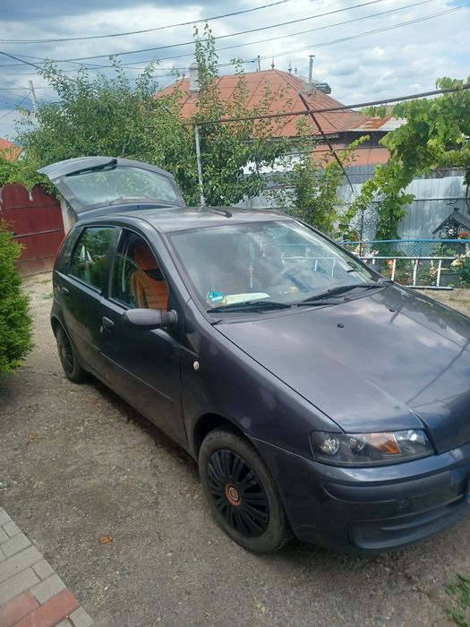 Vând Fiat punto 2003