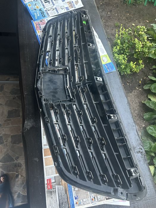 Решетка за Мерцедес w221 с дисктроник