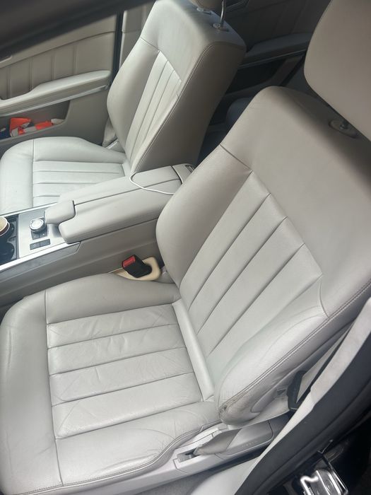 Mercedes  E300 . blutec