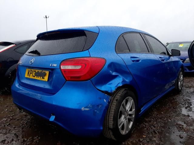 Dezmembrez Mercedes-Benz A-Class W176
