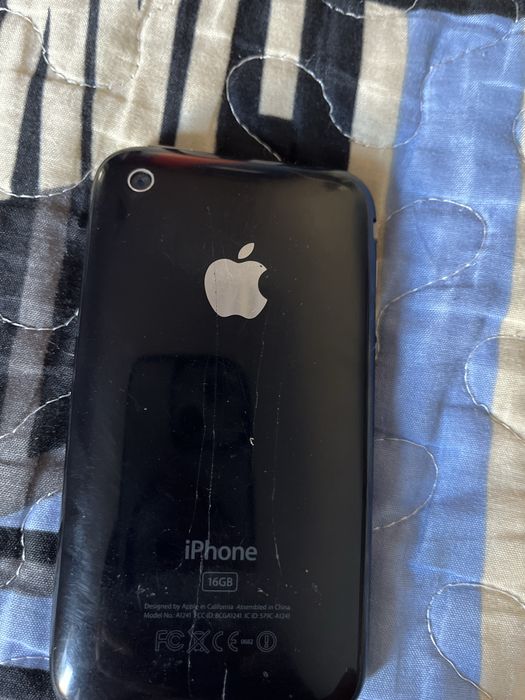 iPhone 3GS 2009 год