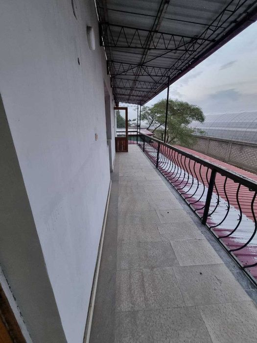 Бывшее Кафе Гаврош в Ийк Оте Юкори-Чирчикский район 10,5 соток