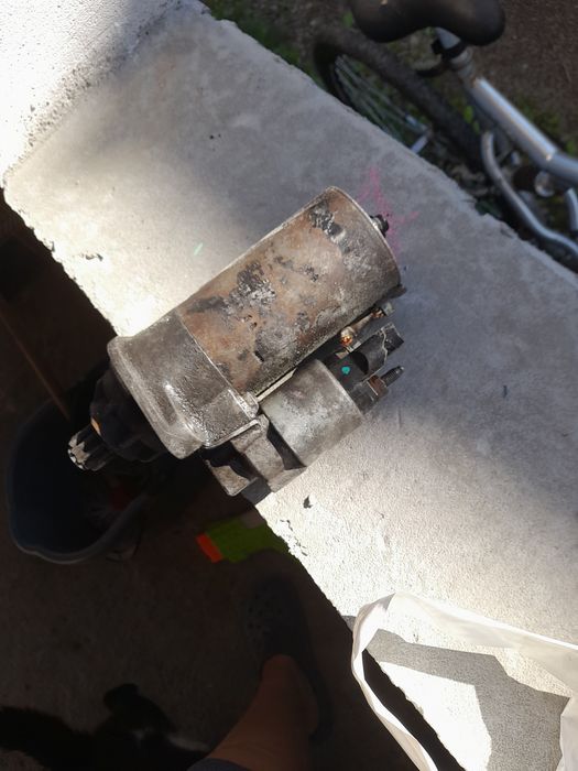 Vând electromotor t5