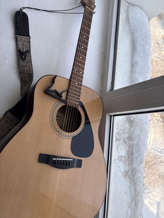 Yamaha F310 акустическая гитара