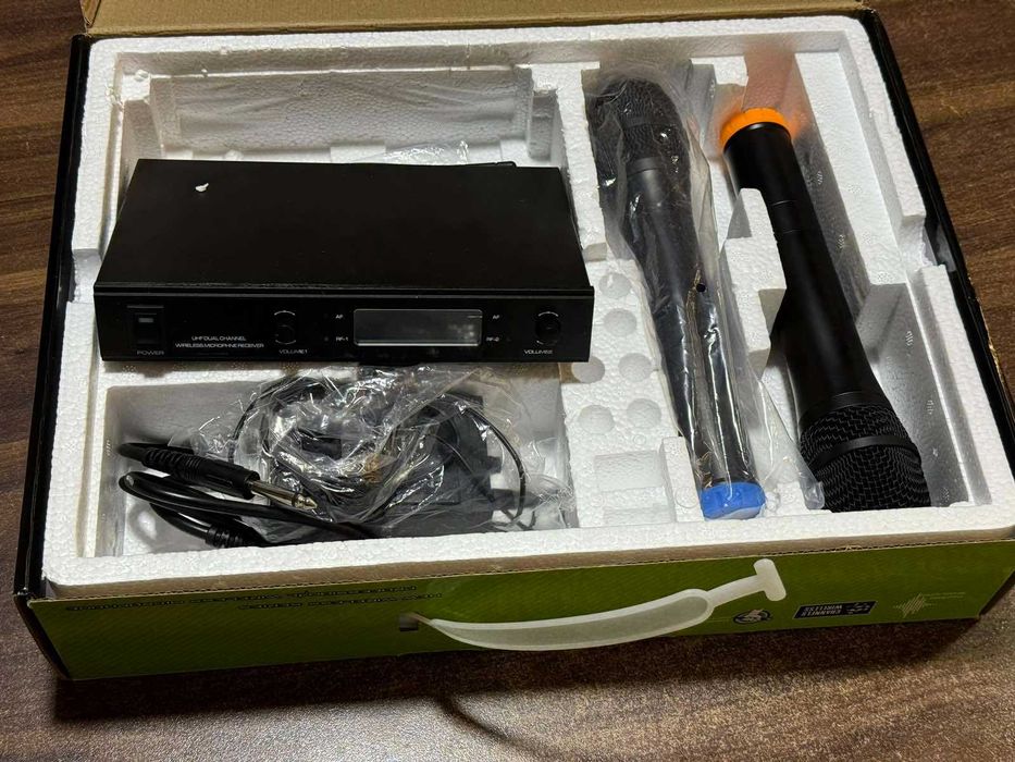 Безжични микрофони SP19S