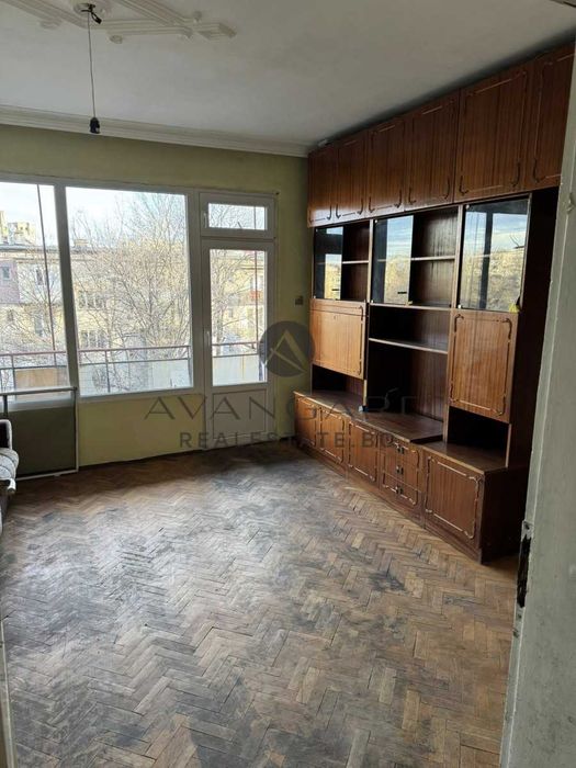Продава се Тристаен апартамент в Пловдив, Кючук Париж - 90 кв.м за 794 €/кв.м - Снимка #1