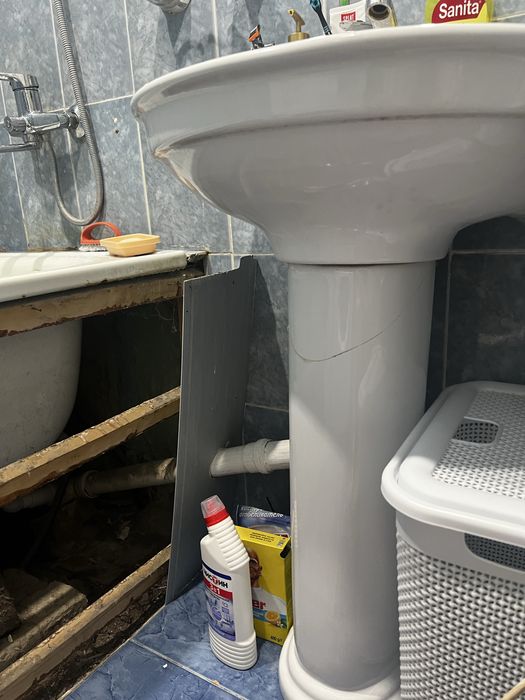 Отдам бесплатно ванну и тюльпан
