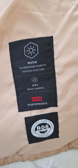 Geaca Levi's originala din puf