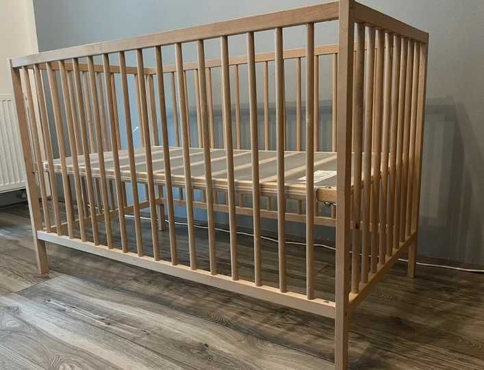 Pătuț IKEA pentru bebeluși – stare foarte bună