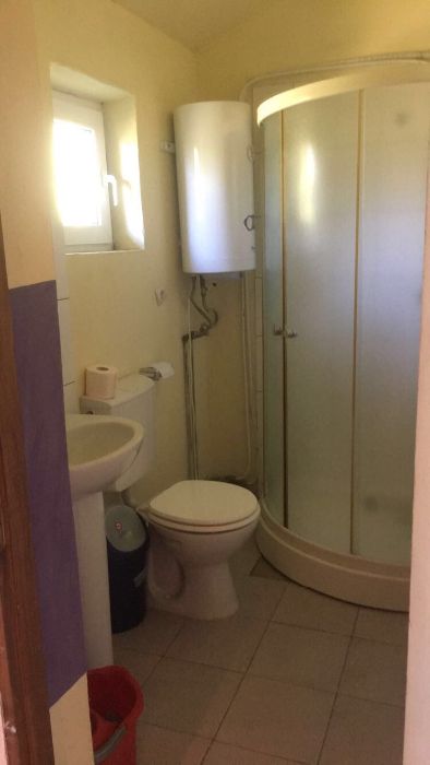 Cabana /Colt de Rai/valea Avrigului