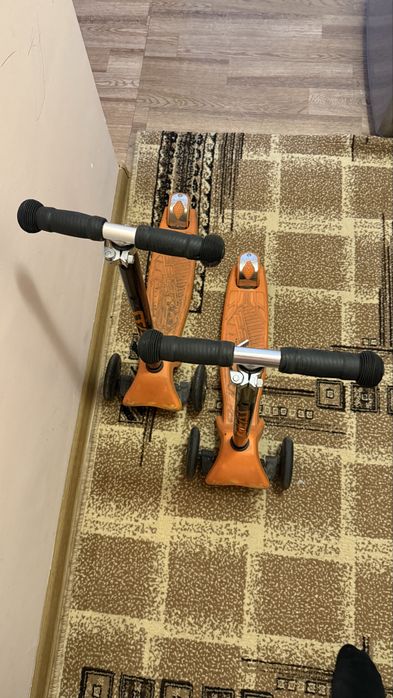 Самокат трехколесный