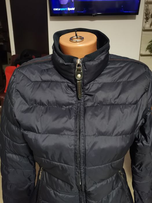 Vand haina PARAJUMPERS de dama marimea L