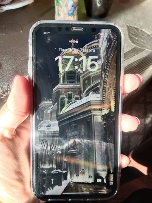 Продам айфон 11 64гб