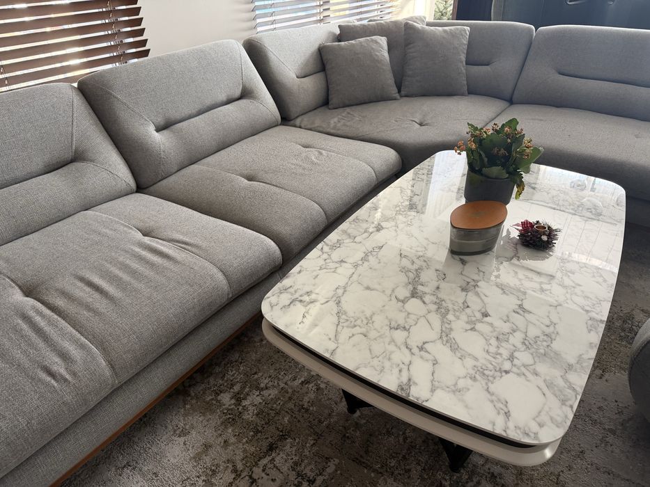 разтегателен диван, холна и трапезна маса, кресло, столове