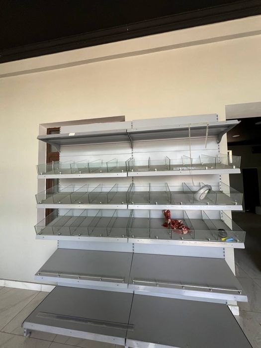 Прилавка магазин учун.хамма нарсаси бор.программасиям бор.нархи 6500$