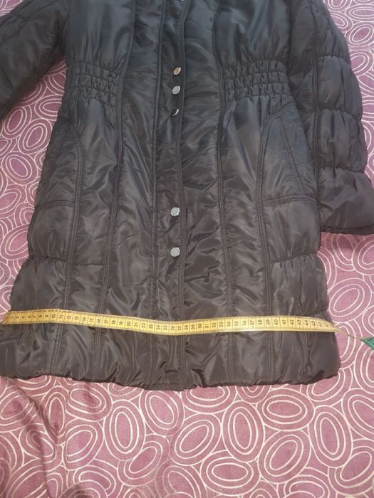 Продавам запазени дамски якета