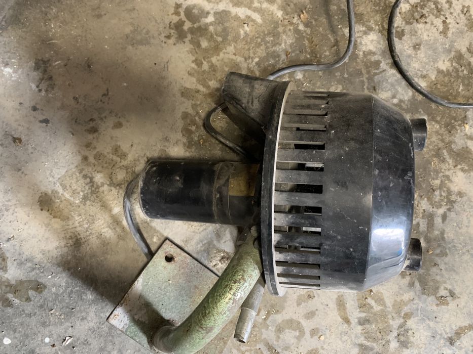 Vand pistol de bagat cuie cu vidia in Anvelope